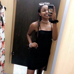 Meet your Posher, Marissa